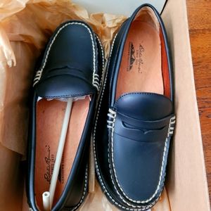 Eddie Bauer women's loafers 7.5w